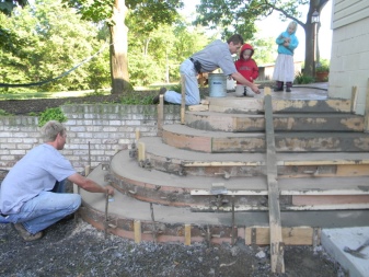 Wylany ganek z betonu
