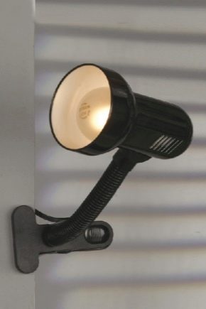 Lampes de table avec monture