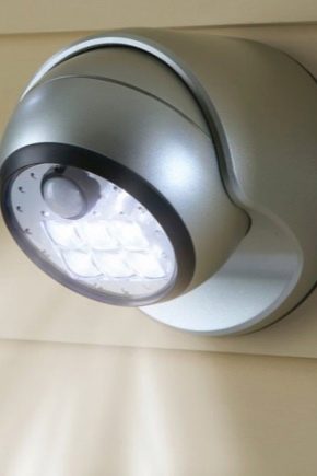 Lumières LED alimentées par batterie