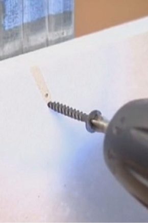 Jak wybrać wkręty samogwintujące do płyt kartonowo-gipsowych?