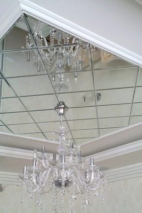 Lustrzany sufit w aranżacji wnętrz