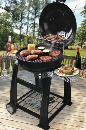 Grill na letnią rezydencję: cechy do wyboru