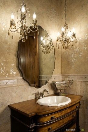 Lampes au-dessus du miroir dans la salle de bain : critères de sélection et idées de design