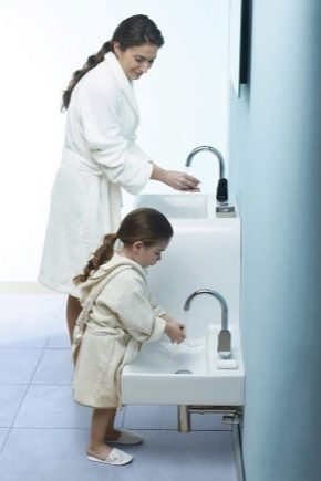 Wysokość umywalki w łazience: standard od podłogi