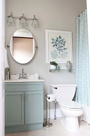 À quelle hauteur le miroir doit-il être suspendu au-dessus du lavabo de la salle de bain ?