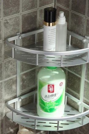 Étagères d'angle dans la salle de bain: une variété de types et de subtilités de choix