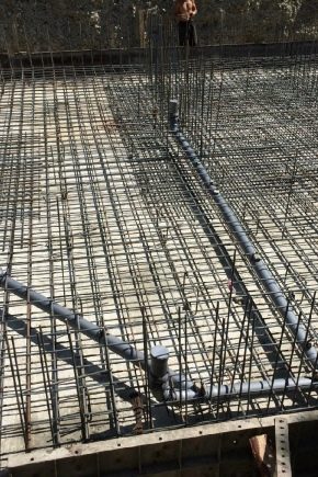 Zbrojenie płyty fundamentowej: technologia obliczeniowa i montażowa