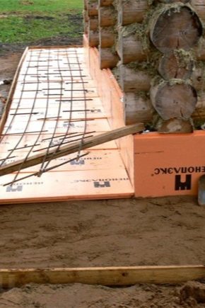 Subtelności procesu ocieplania fundamentów drewnianego domu