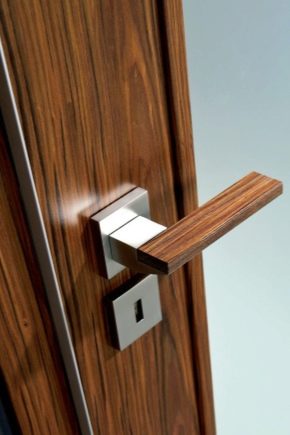 Comment choisir et installer la quincaillerie de porte intérieure?