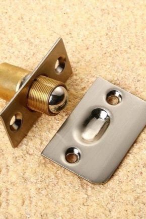 Caractéristiques et dispositif des verrous à billes et à rouleaux