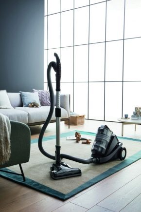 Avis sur l'aspirateur Hotpoint-Ariston