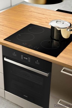 Installer la table de cuisson dans un plan de travail