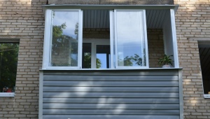 Aluminiowe przeszklenia balkonów