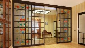 Comment installer des portes intérieures coulissantes?