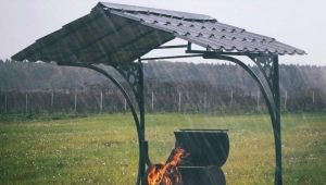 Kociołki z metalowym dachem: opcje projektowe