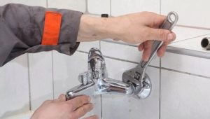Jak samodzielnie wymienić mikser?