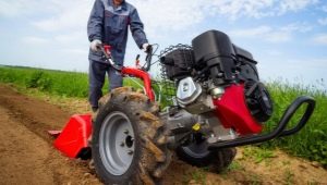 Motoblok z wałem odbioru mocy: charakterystyka i przegląd modeli