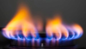 Dlaczego gaz na kuchence pali się na pomarańczowo, czerwono lub żółto?
