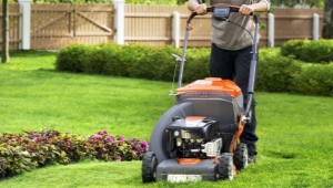  Kosiarki do trawy Husqvarna: opis, zakres modeli i działanie