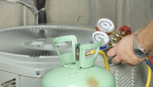 Jak napełnić klimatyzator w domu własnymi rękami?