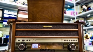 Centres de musique rétro: caractéristiques, aperçu des modèles soviétiques et étrangers