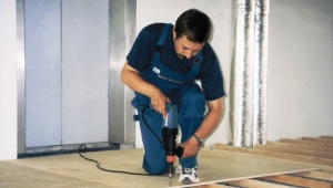 Technologia układania sklejki na betonowej podłodze
