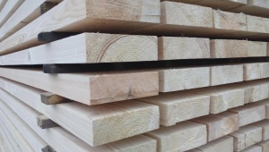 Jakie są deski 50x200x6000 mm i ile z nich jest w kostce?