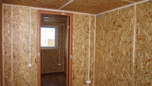 Okładzina ścienna z płyt OSB w pomieszczeniach
