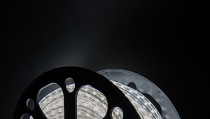Cechy taśmy LED 220 V i jej podłączenia