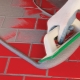 Jak poszerzyć szwy płytek ceramicznych?