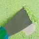 Comment enlever la peinture d'un mur de salle de bain ?