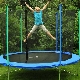 Trampoliny z siatką na letnią rezydencję: rodzaje i kryteria wyboru