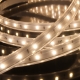 Pourquoi la bande LED clignote-t-elle et que faire ?